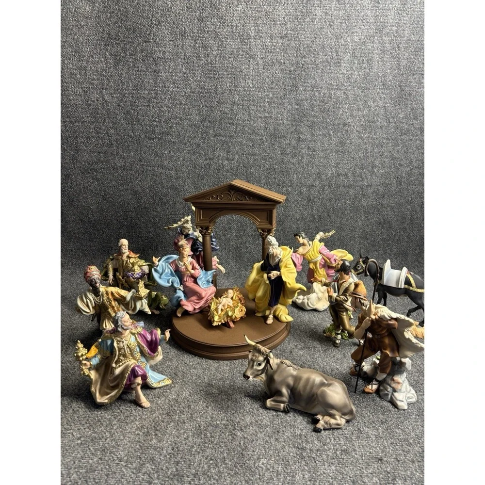 Vintage 1982 Franklin Mint The Vatican Nativity Set Large Set Christmas